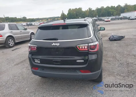 2021 Jeep Compass Latitude 4X4 из США, поврежденный, VIN 3C4NJDBB3MT502731
